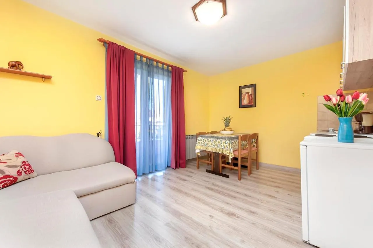 Apartments Adria Rovinj