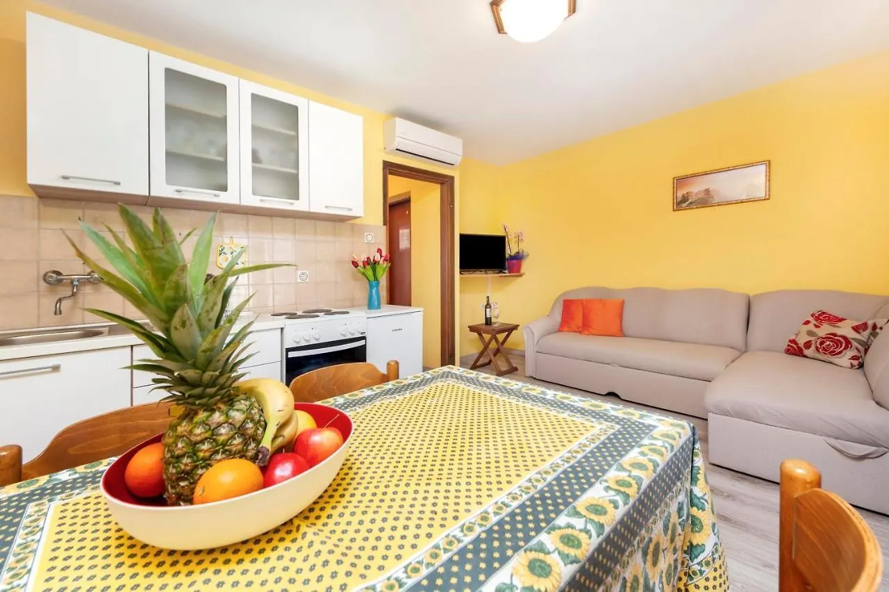 Apartments Adria Rovinj 0*,  Croatia