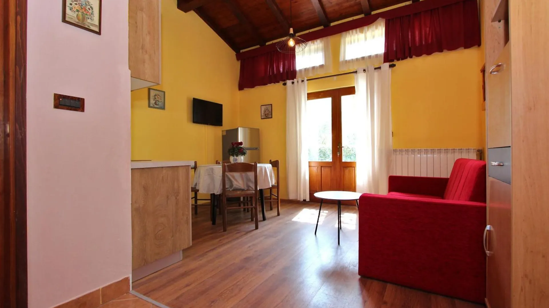 Apartments Adria Rovinj 0*,